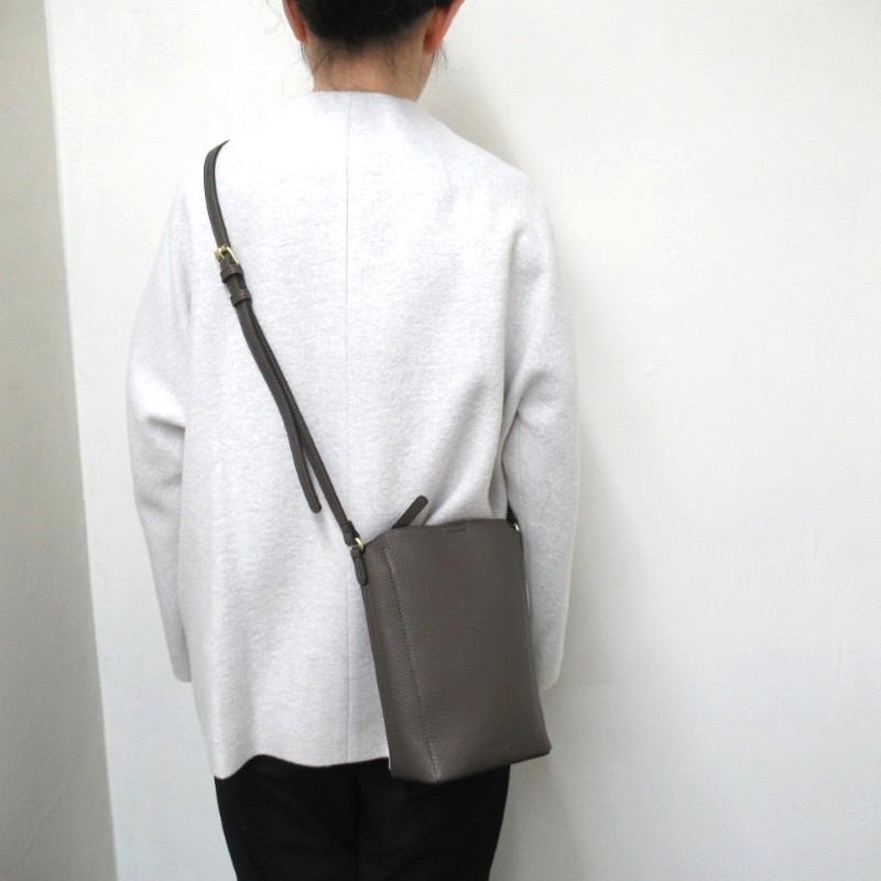 Legato Largo レトロシボ縦型ショルダー /DBR